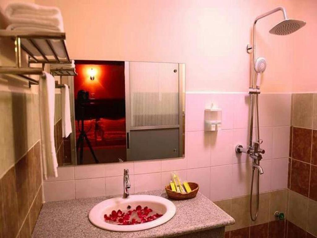 Real Link Hotel Yangon Exterior foto